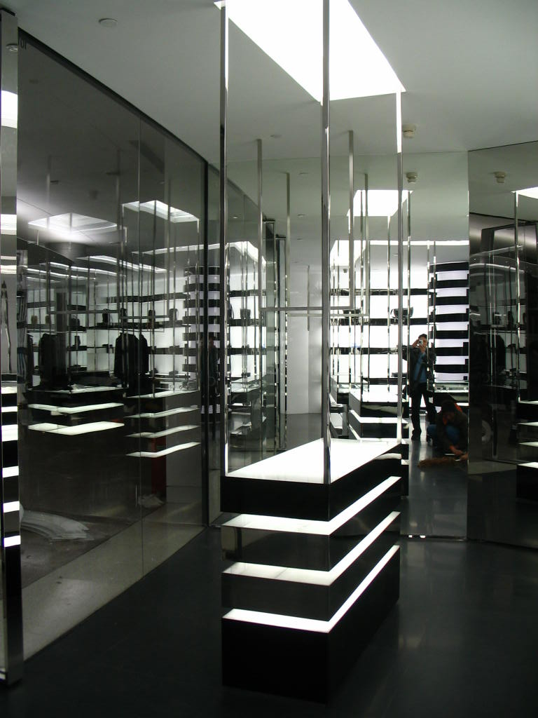 男装上海专卖店（施工图及实景）